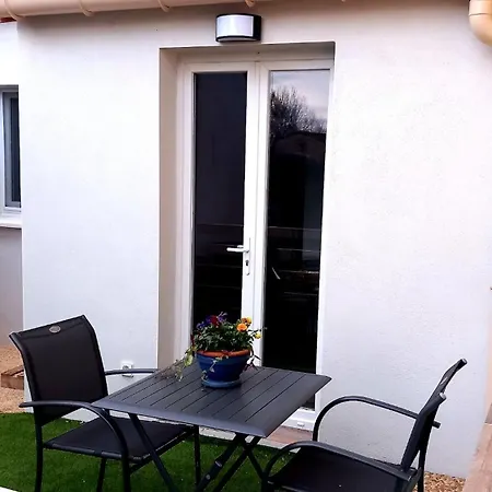 Neuf 2 Pers Avec Jardin Calme Et Cosy * Alès